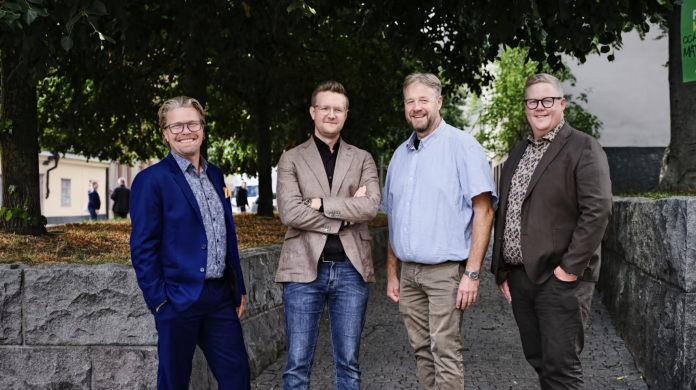 Norrlandsfonden Robin Karlsson, Christian Fabjan och Fredrik Jonsson på Mathantverkarna, tillsammans med Stefan Grahn från Nacka Kött.