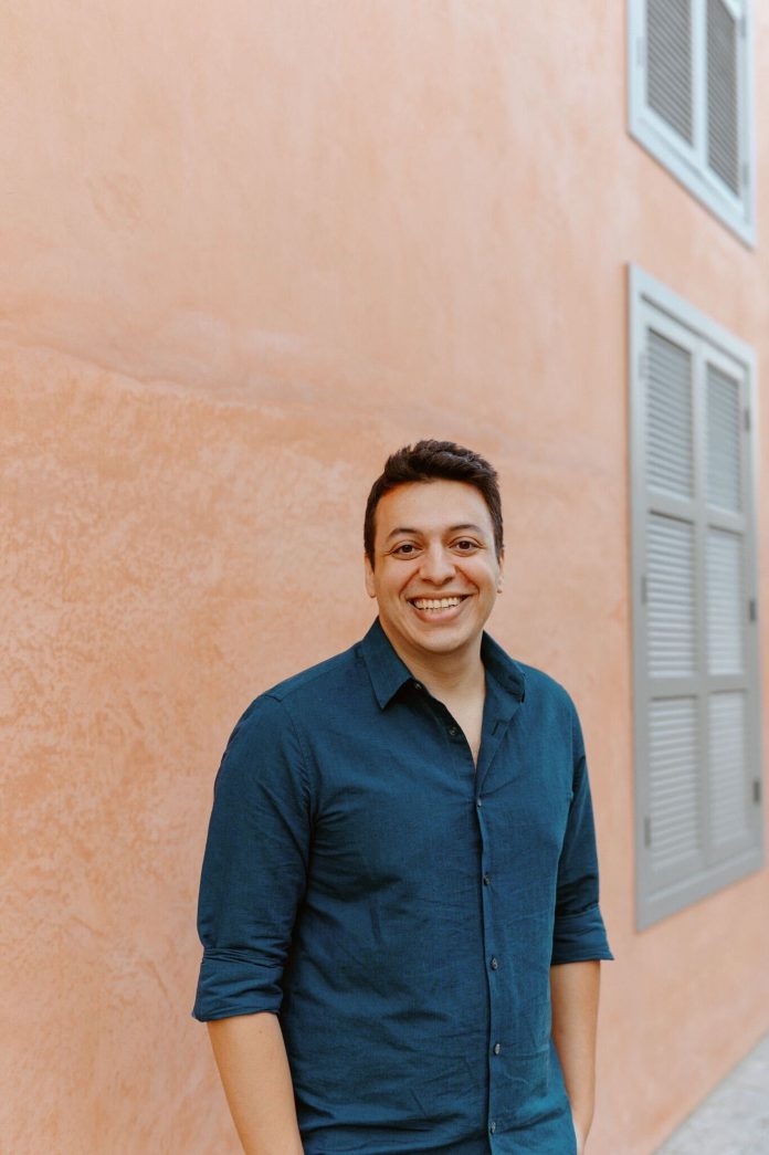 Alex Bouaziz, vd och medgrundare, Deel.