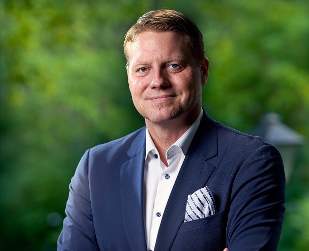 Mikael Bill, Affärsområdeschef på Schneider Electric i Sverige