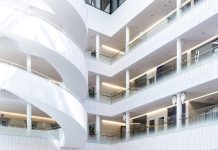 Sparkollen – Hushållen drar in på konsumtionen och avvaktar med sparandet Sparkollen presenteras under onsdagen