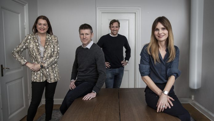 Från vänster: Jessica Huge (grundare/Head of Coaches), Håkan Djärv (CTO), Gustaf Karling (grundare/Styrelseordförande), Anna Bloth Karling (grundare/VD)
