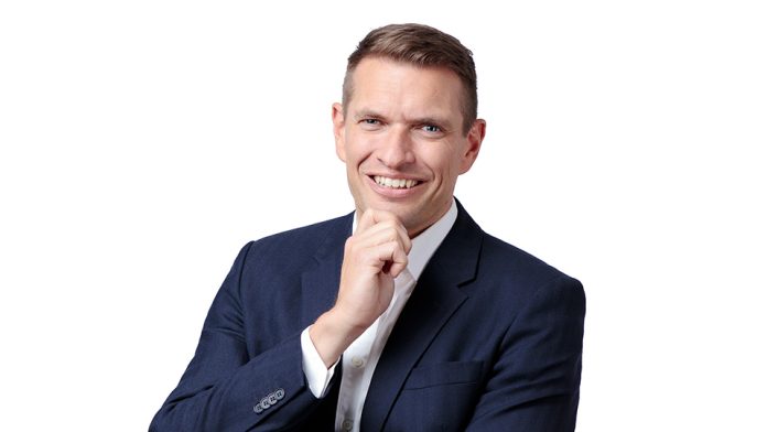 Anders Stenkrona, Sparekonom Nordea