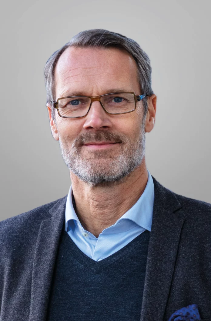 Henrik Larsson Lyon, vd för Hexatronic Group AB