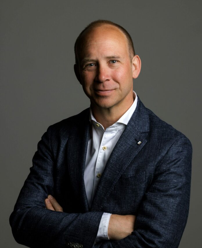 Fredrik Lindquist tillträder som chef för Visa i Sverige