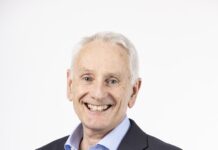 Telia utser Tim Pennington som interim finanschef telia