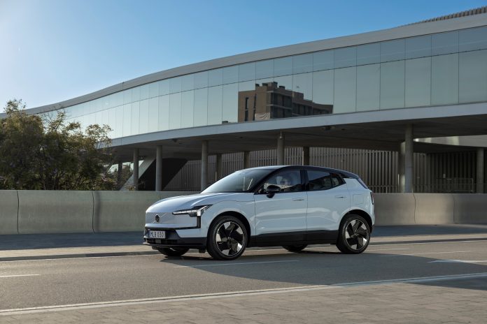 volvo cars kina
