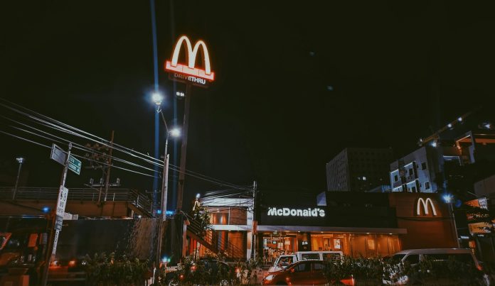 McDonalds rasar i efterhandeln