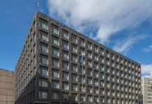 Riksbanken väntas hålla räntan stilla i augusti – men september kan bli avgörande Riksbanken räntesänkning