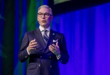 CFO:er satsar på agentisk AI – från försiktighet till strategisk kärnfråga agentisk AI för finanschefer